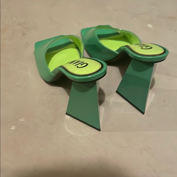Gianni Bini Green Heeled Mules with Square-Toe Design - Picture 5 of 5